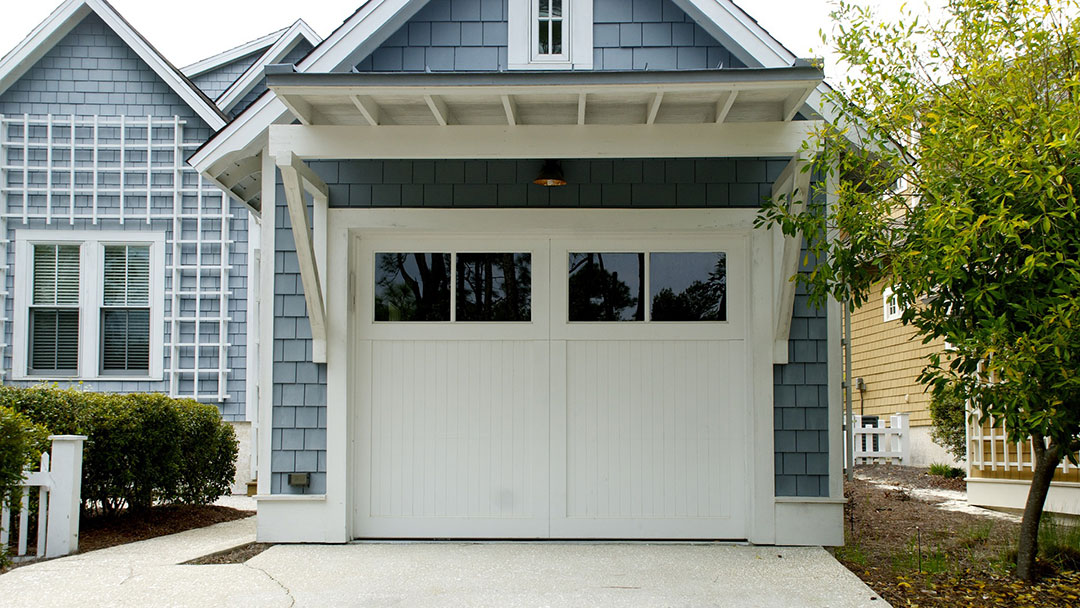 Garage door repair and installation by Hansen Contracting